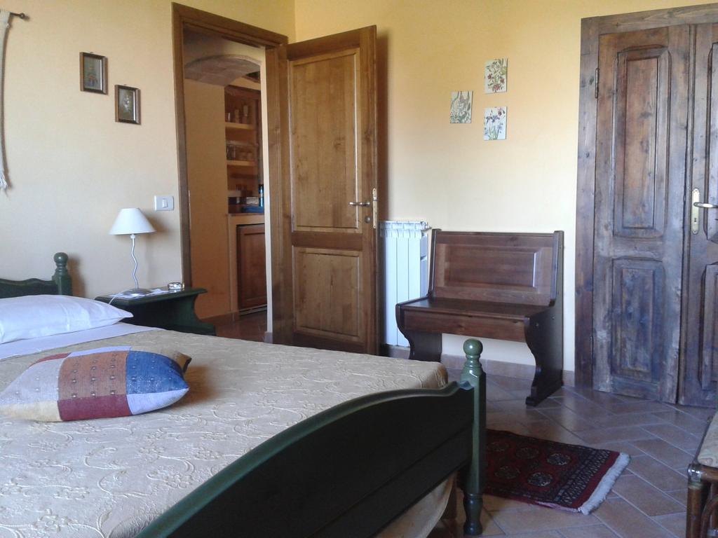 Agriturismo Cantinaccia Di Sopra Pitigliano Szoba fotó