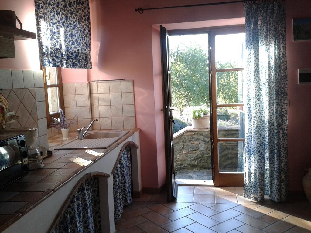 Agriturismo Cantinaccia Di Sopra Pitigliano Szoba fotó