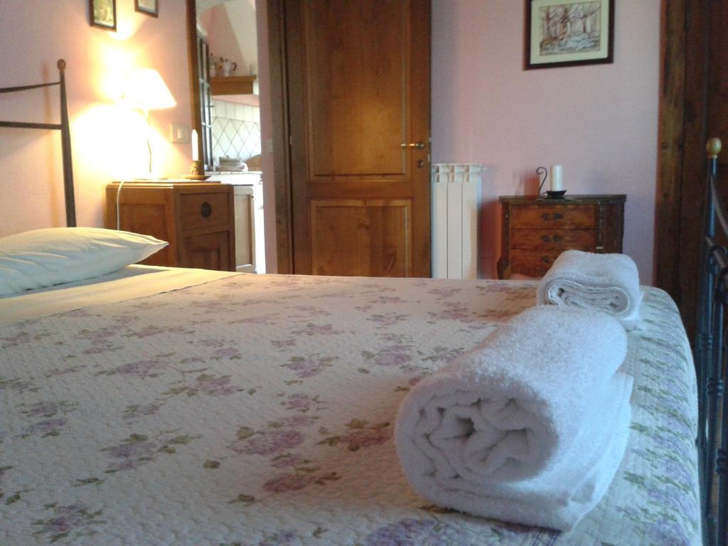 Agriturismo Cantinaccia Di Sopra Pitigliano Szoba fotó